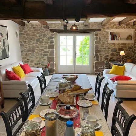 Bed & Breakfast Ameztoia Xve Siecle D'hotes Navarraises *