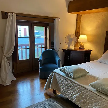 Ameztoia Xve Siècle D'hôtes Navarraises Bed & Breakfast Saint-Etienne-de-Baigorry