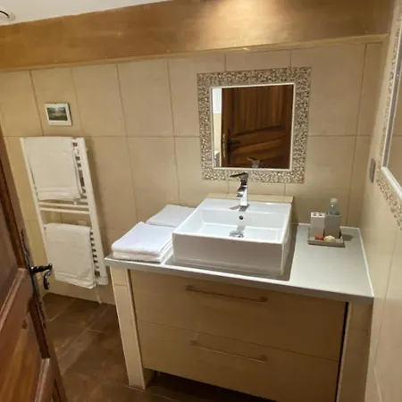 Bed & Breakfast Ameztoia Xve Siecle D'hotes Navarraises *