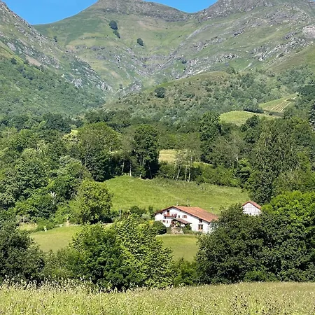 Bed & Breakfast Ameztoia Xve Siecle D'hotes Navarraises