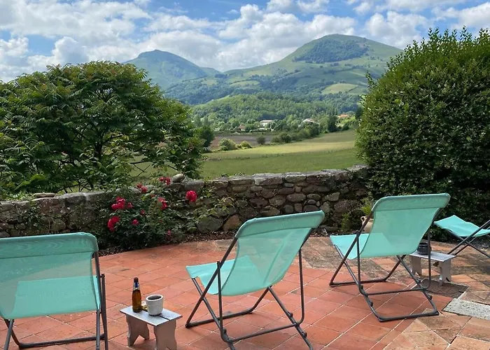 Alojamento de Acomodação e Pequeno-almoço Ameztoia Xve Siècle D'hôtes Navarraises 3*
