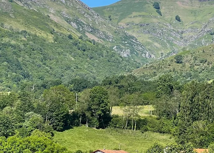 Ameztoia Xve Siècle D'hôtes Navarraises Alojamento de Acomodação e Pequeno-almoço 3*